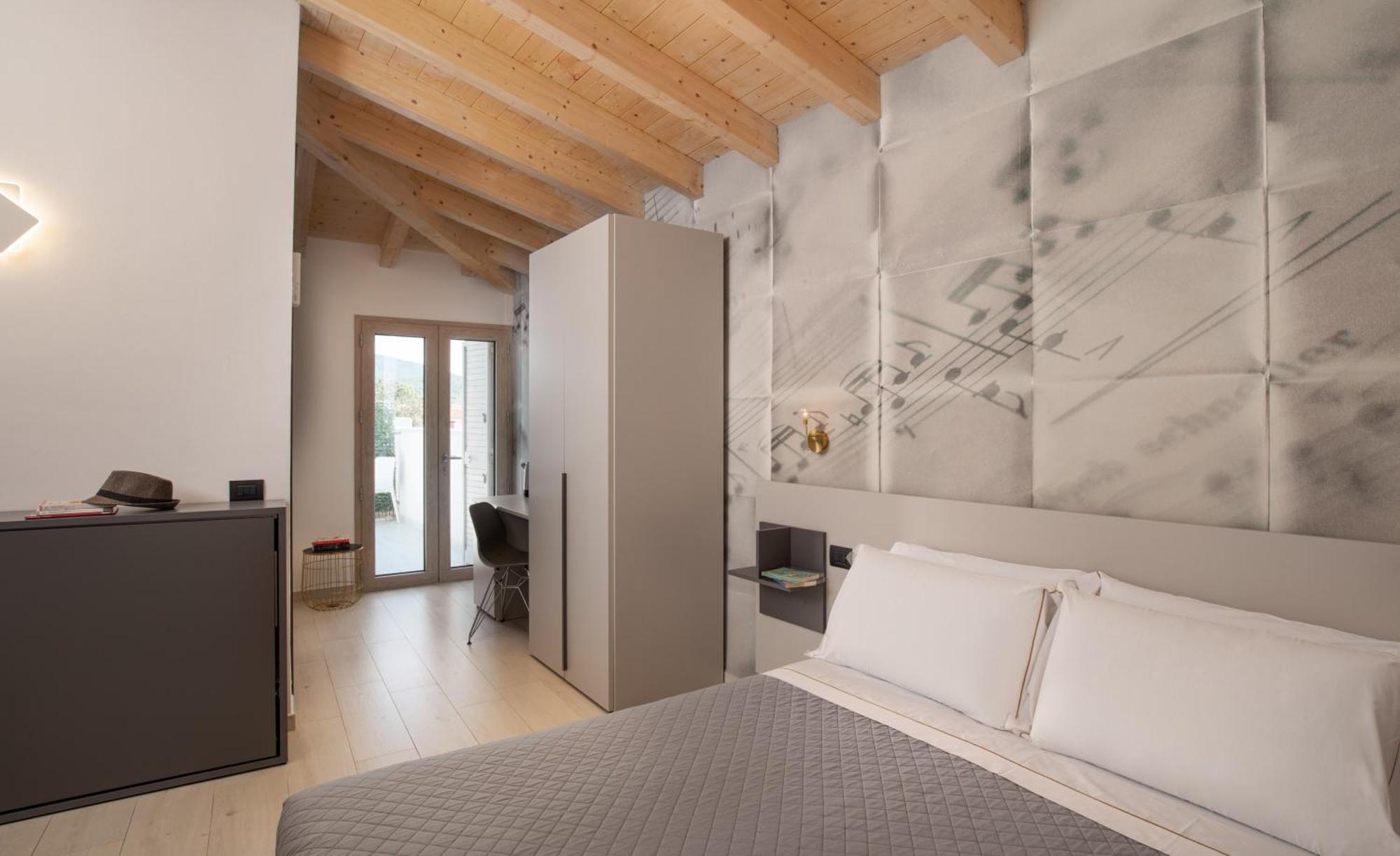 סאן תאודורו Theodore Rooms מראה חיצוני תמונה